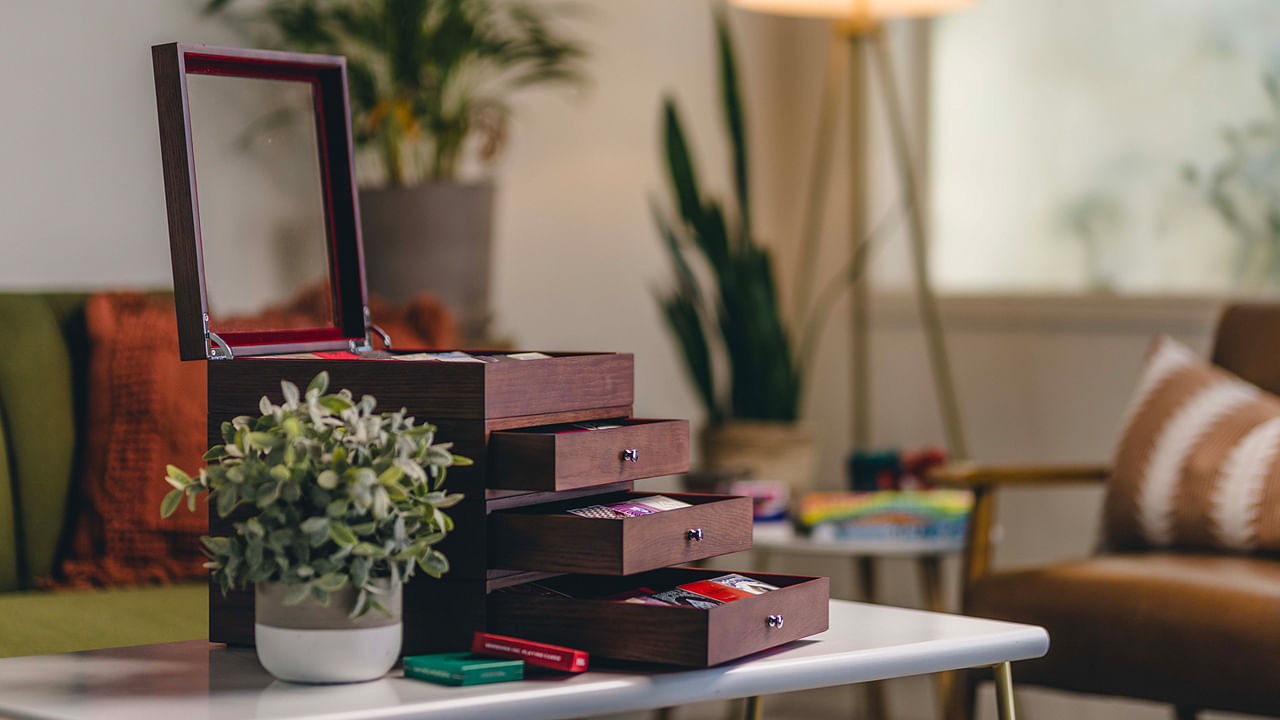Velo playing card display case and modular storage system
